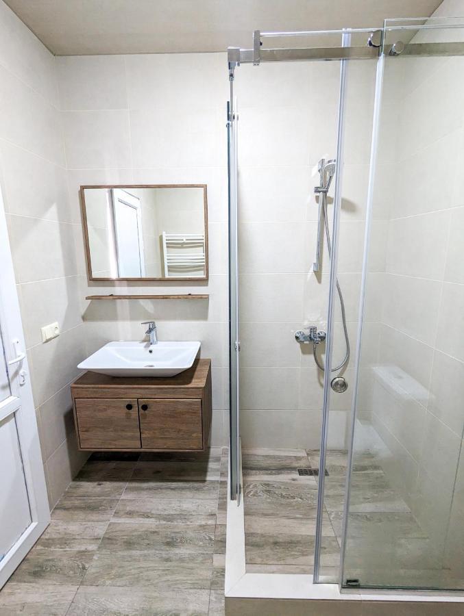 Brand New Apartment In קוטאיסי מראה חיצוני תמונה